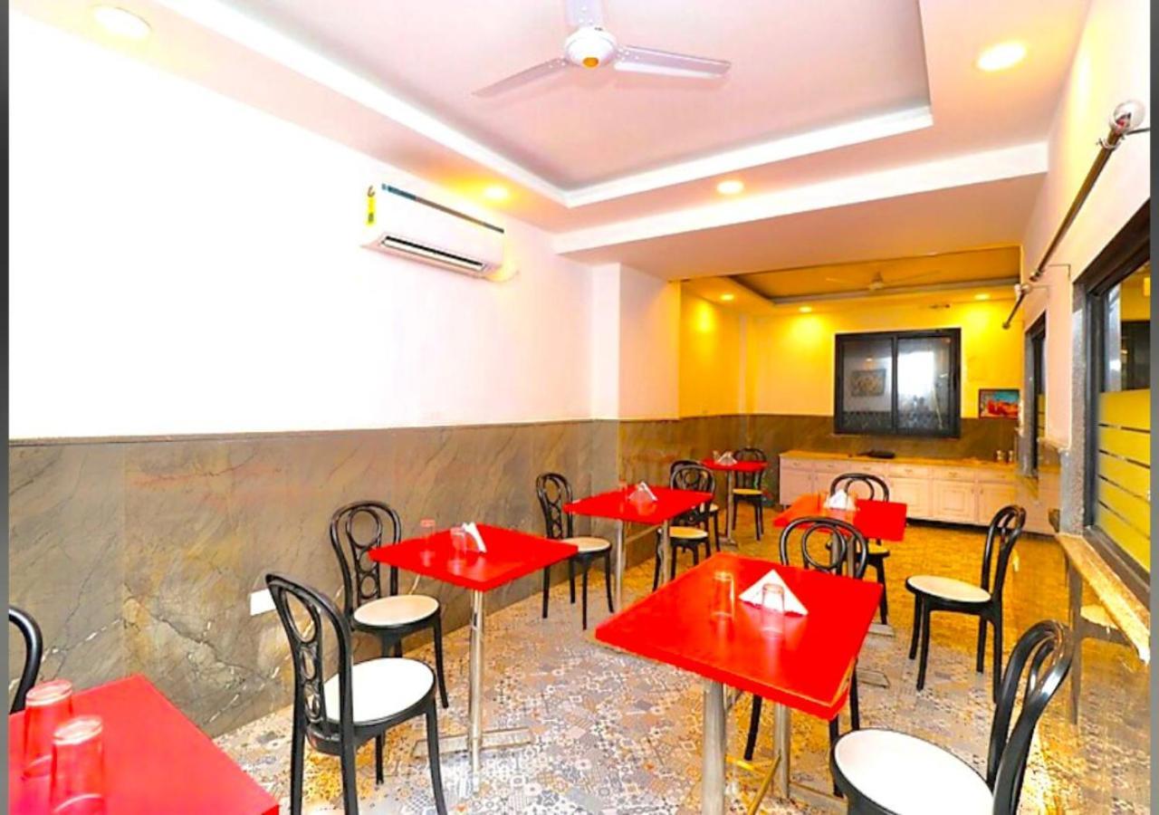 Hotel Galaxy Inn Near Delhi International Airport Neu-Delhi Exterior foto